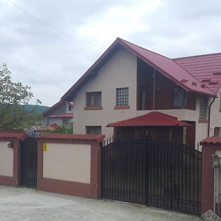Vila De Vacanta 쿠티에데아게스 외부 사진