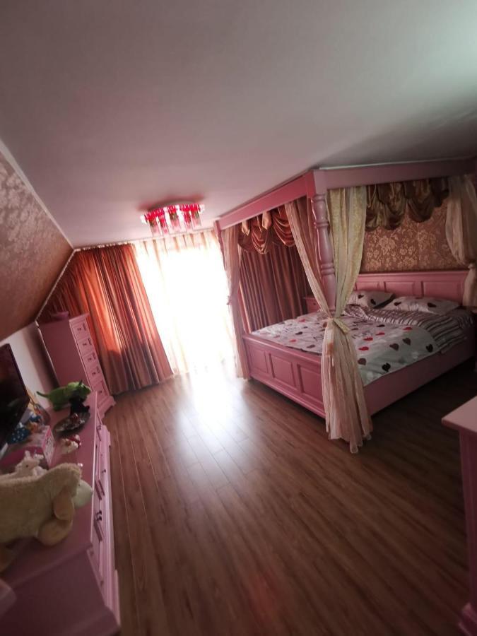 Vila De Vacanta 쿠티에데아게스 외부 사진