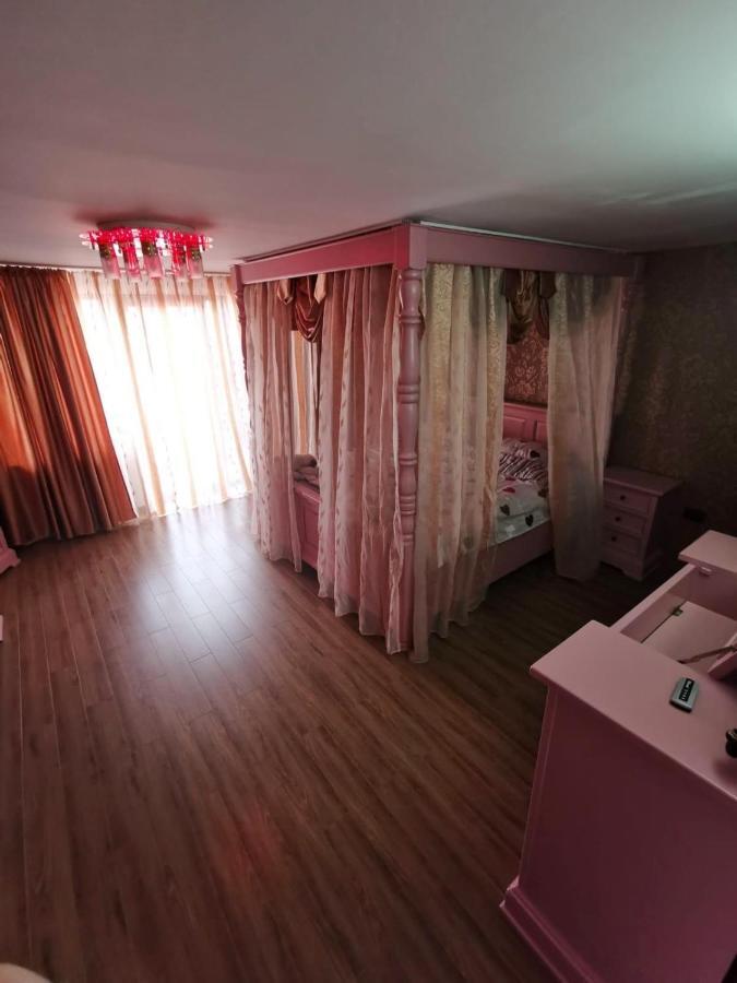 Vila De Vacanta 쿠티에데아게스 외부 사진